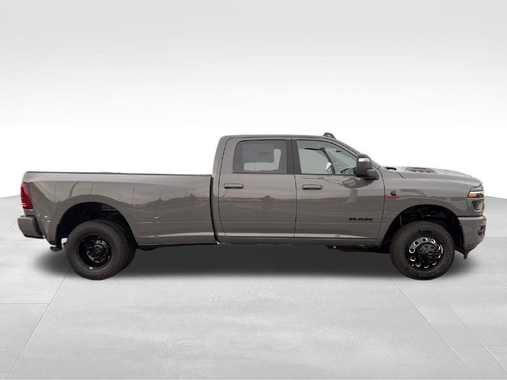 New 2027 RAM 3500 Laramie w/ Night Edition AWD/4WD image 29