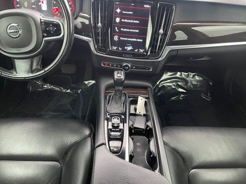 Used 2018 Volvo S90 T5 Momentum w/ Momentum Plus Package image 11