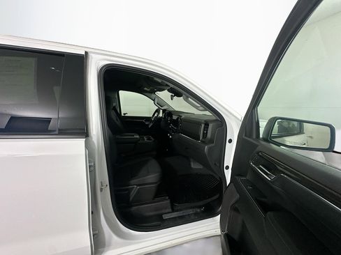 Used 2024 GMC Sierra 1500 Elevation image 29