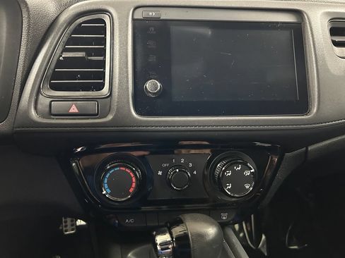 Used 2021 Honda HR-V Sport image 19