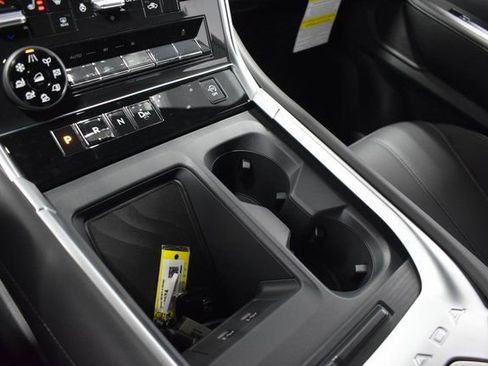 New 2026 Nissan Armada SL w/ Captain's Chari Seat Package image 19