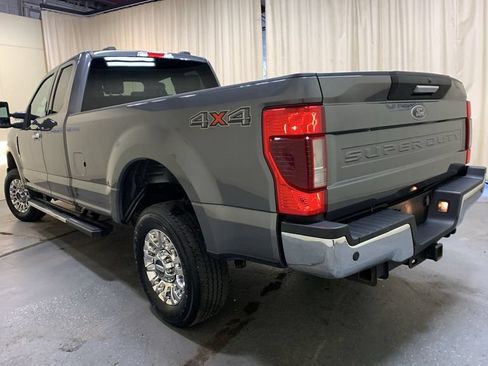 Used 2022 Ford F350 XLT w/ XLT Premium Package AWD/4WD image 5