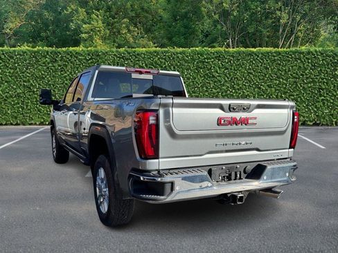 Used 2024 GMC Sierra 2500 SLT w/ SLT Premium Package image 4