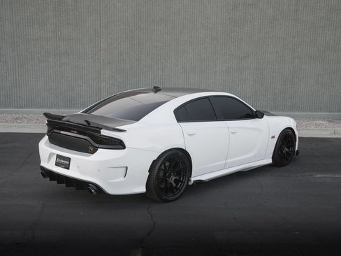 Used 2023 Dodge Charger Scat Pack w/ Plus Group RWD image 6
