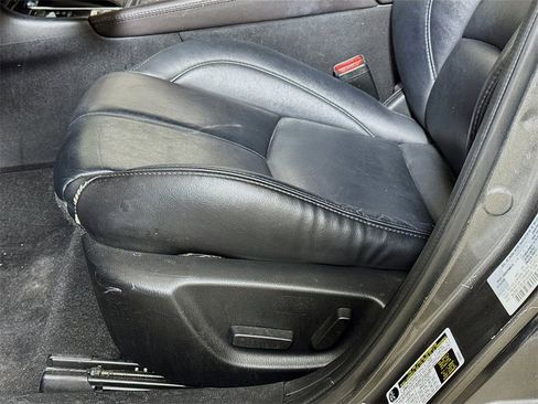 Used 2018 MAZDA MAZDA3 Touring image 17