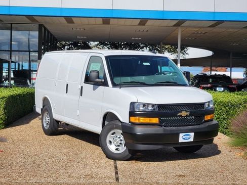 New 2025 Chevrolet Express 2500 w/ Driver Convenience Package image 5