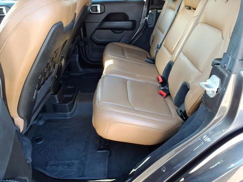 Used 2022 Jeep Wrangler Unlimited Rubicon w/ Steel Bumper Group image 14