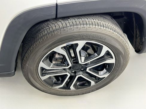 Used 2022 Jeep Compass Limited image 29