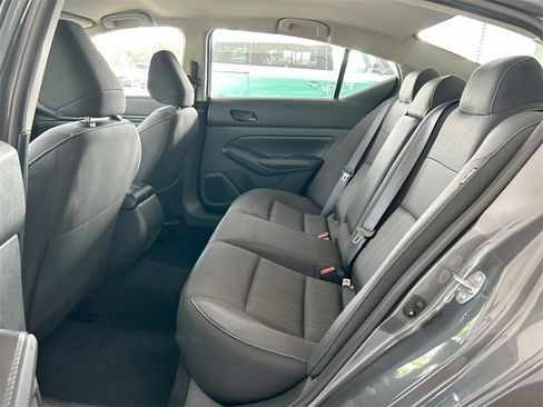 Used 2024 Nissan Altima 2.5 SV image 31