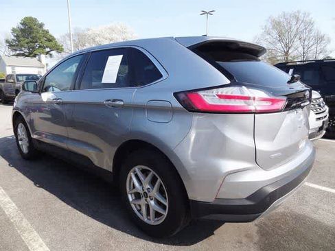 Used 2023 Ford Edge SEL image 5