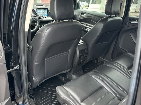 Used 2018 Ford Escape Titanium image 13