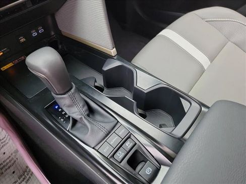 Used 2026 Toyota Camry SE w/ Convenience Package FWD image 22
