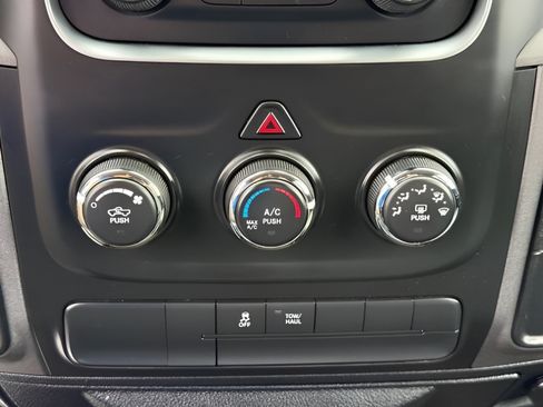 Used 2013 RAM 1500 Tradesman w/ Popular Equipment Group AWD/4WD image 22