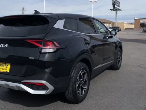 Used 2025 Kia Sportage LX image 9