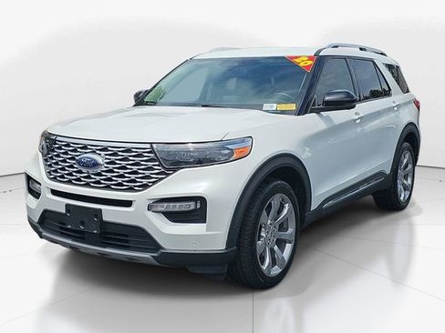 Certified 2020 Ford Explorer Platinum w/ Premium Technology Package AWD/4WD image 7