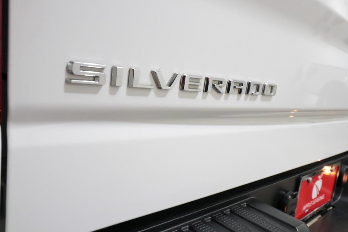 Used 2023 Chevrolet Silverado 1500 Custom AWD/4WD image 25