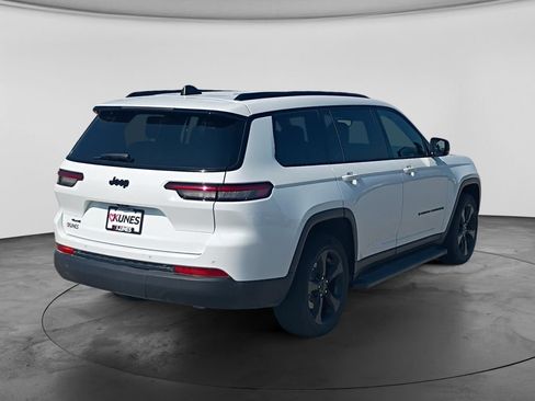 Used 2023 Jeep Grand Cherokee L Laredo AWD/4WD image 9