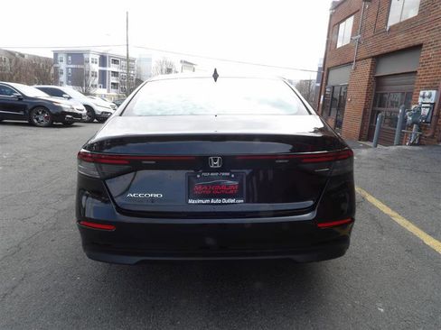 Used 2024 Honda Accord EX image 4
