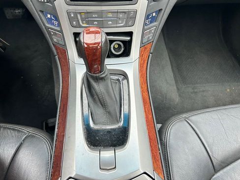 Used 2010 Cadillac CTS Premium image 26