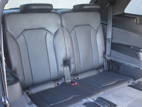Used 2017 Audi Q7 3.0T Premium Plus w/ Premium Plus Package image 15