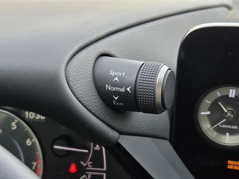 Certified 2023 Lexus ES 350 w/ Premium Package image 31