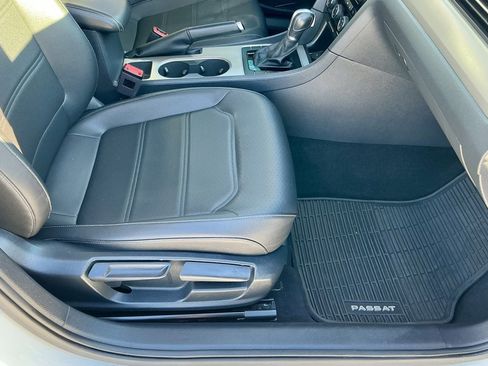 Used 2020 Volkswagen Passat 2.0T SE w/ Sunroof Package image 23