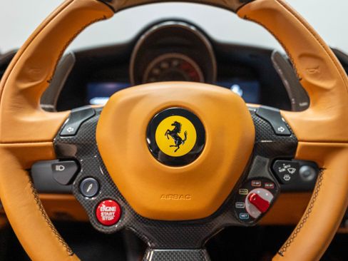 Used 2016 Ferrari 488 GTB RWD image 20