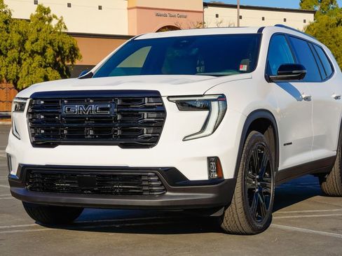 New 2026 GMC Acadia Elevation image 2