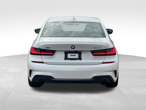 Certified 2022 BMW 330i xDrive Sedan w/ M Sport Package image 8