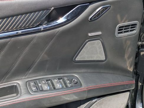 Used 2019 Maserati Quattroporte S GranSport Q4 AWD/4WD image 24
