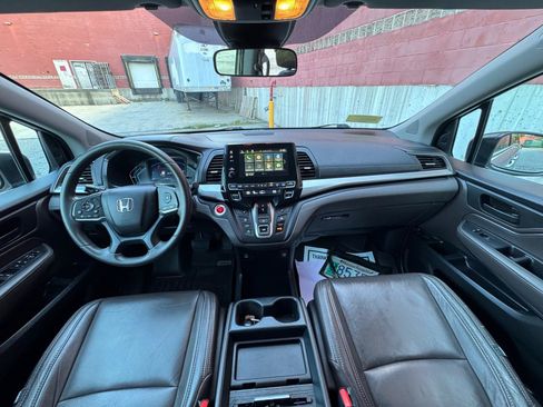 Used 2021 Honda Odyssey EX image 7