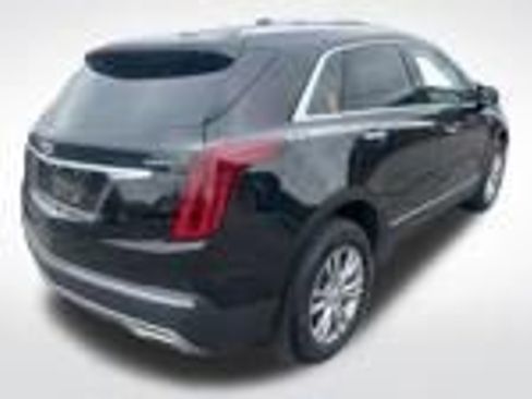Used 2023 Cadillac XT5 Premium Luxury image 3