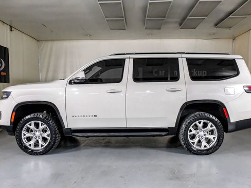 Used 2022 Jeep Wagoneer Series II image 11