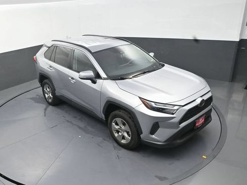 Used 2024 Toyota RAV4 XLE FWD image 22