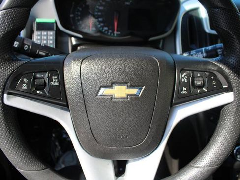 Used 2020 Chevrolet Sonic LT image 8
