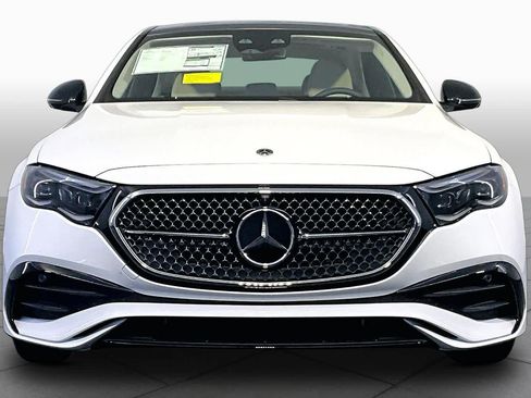 New 2027 Mercedes-Benz E 450 4MATIC Sedan image 2
