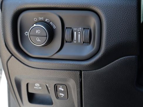 Used 2025 RAM 1500 Big Horn AWD/4WD image 22