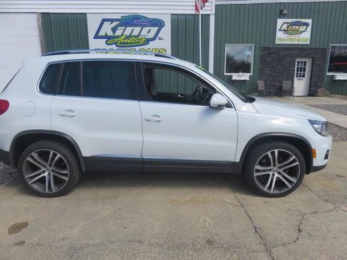 Used 2017 Volkswagen Tiguan SEL image 8