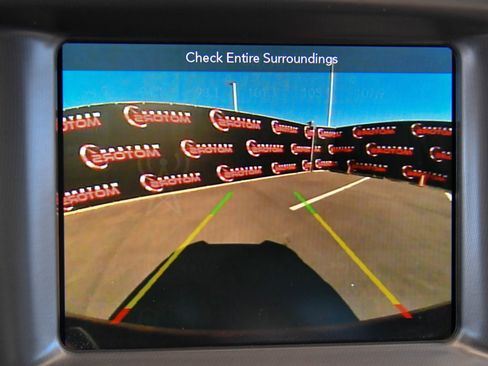 Used 2019 Dodge Charger Scat Pack RWD image 18