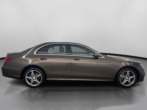 Used 2017 Mercedes-Benz E 300 image 11