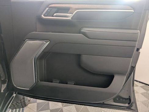 Certified 2024 Chevrolet Silverado 2500 High Country w/ Technology Package image 34