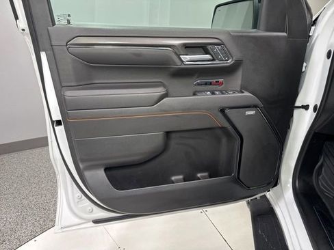 Used 2022 GMC Sierra 1500 AT4 w/ AT4 Premium Package AWD/4WD image 13