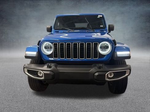 Certified 2025 Jeep Wrangler Sahara image 15