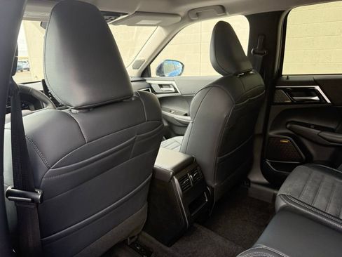 New 2026 Mitsubishi Outlander SE AWD/4WD image 23