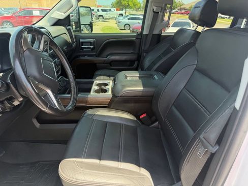 Used 2018 GMC Sierra 3500 Denali w/ Duramax Plus Package AWD/4WD image 39