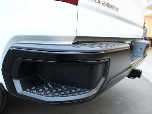 Used 2023 Chevrolet Silverado 1500 W/T w/ Trailering Package image 12