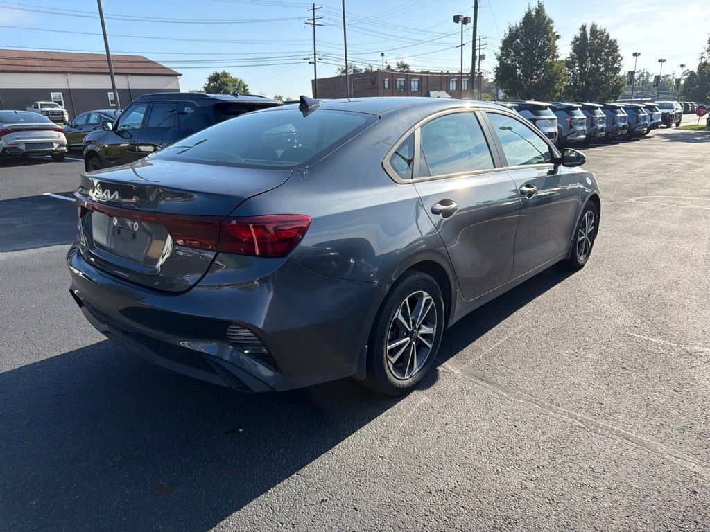 Certified 2023 Kia Forte LXS w/ LXS Technology Package FWD image 7