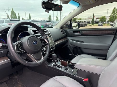 Used 2019 Subaru Outback 3.6R Limited AWD/4WD image 4