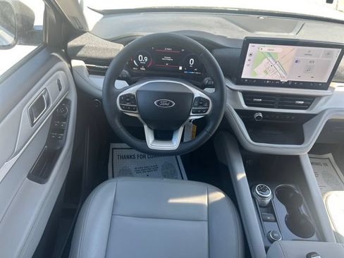 New 2026 Ford Explorer Active w/ Active Comfort Package RWD image 13
