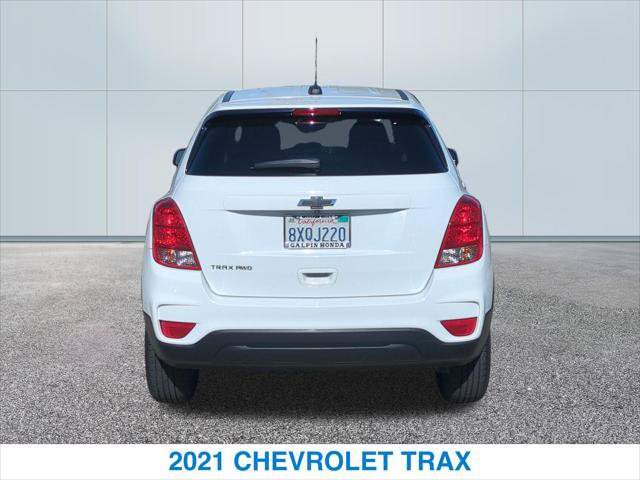 Used 2021 Chevrolet Trax LS w/ Tint and Cruise Package AWD/4WD image 8